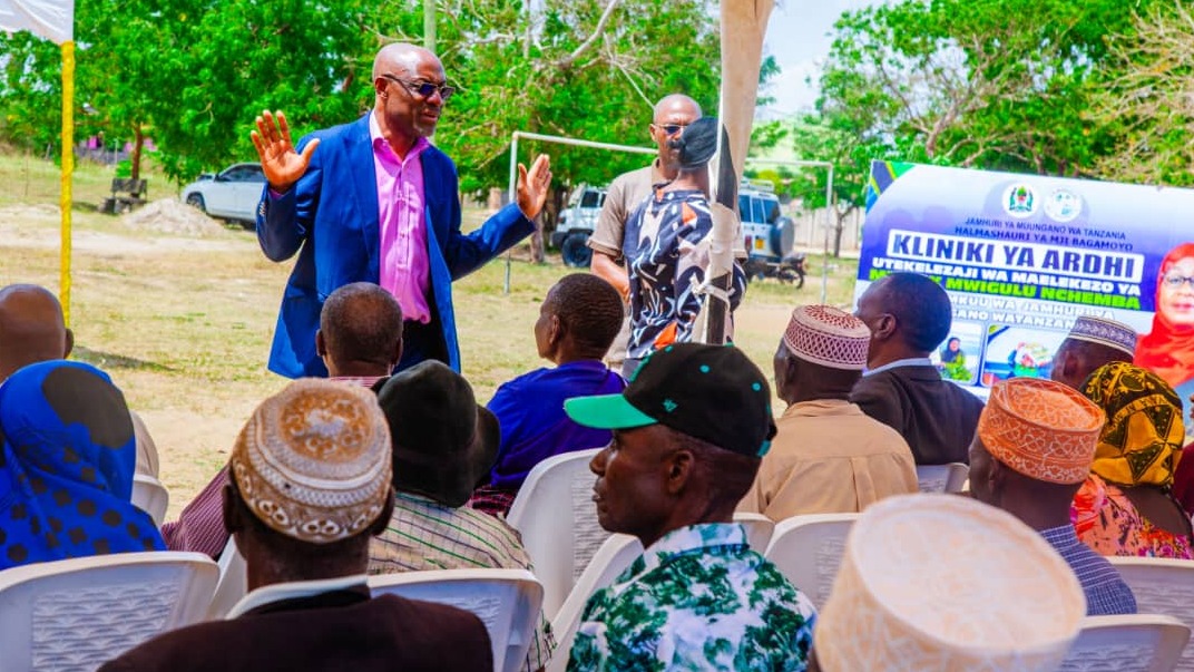 VIONGOZI WAWATAKA WANANCHI BAGAMOYO KUWASILISHA KERO ZA ARDHI KWA UWAZI