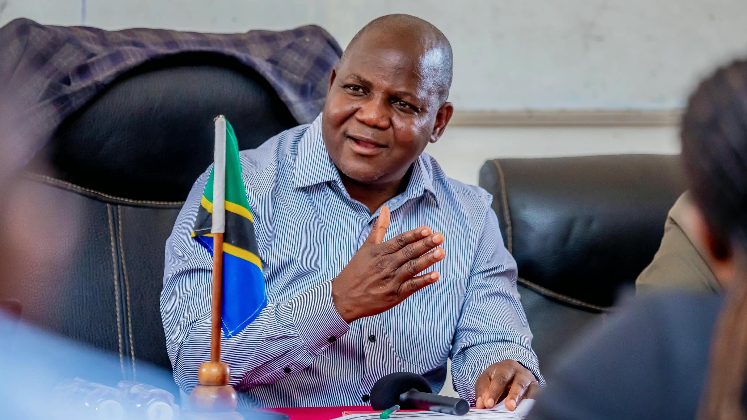 MMUYA AWATAKA ARIMO KUONGEZA BIDII, USHIRIKIANO NA UWAZI