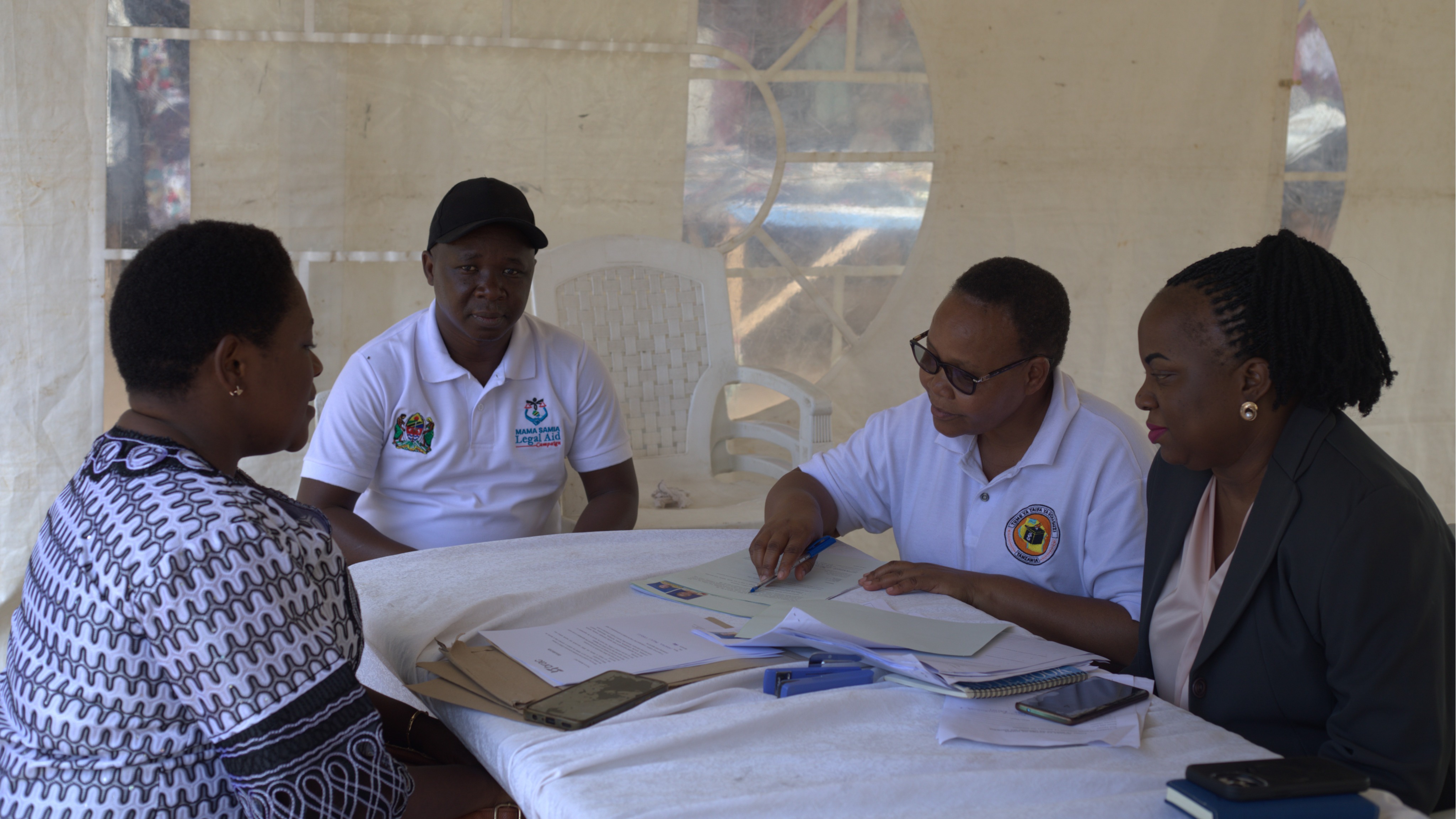Mama Samia Legal Aid Yachanja Mbuga Dodoma: Wananchi Zaidi ya 40,000 Wanufaika, Kamishna wa Ardhi Apongeza Huduma za Nyumba kwa Nyumba