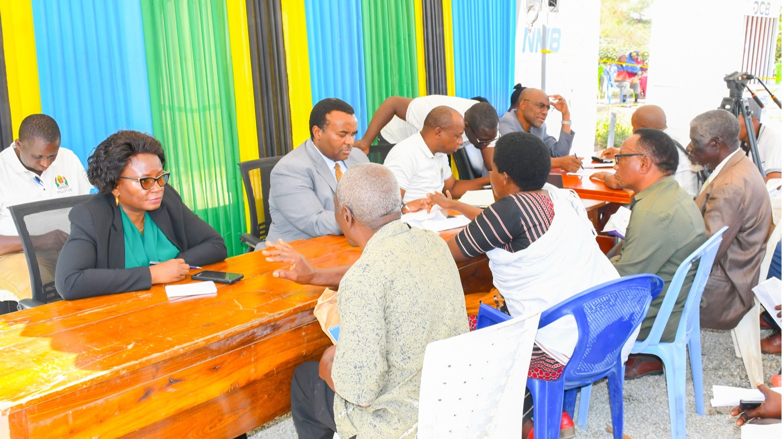 AGIZO LA WAZIRI SILAA LA KUHAMISHIA HUDUMA ZA ARDHI OFISINI KWAKE LAANZA KUTEKELEZWA DODOMA
