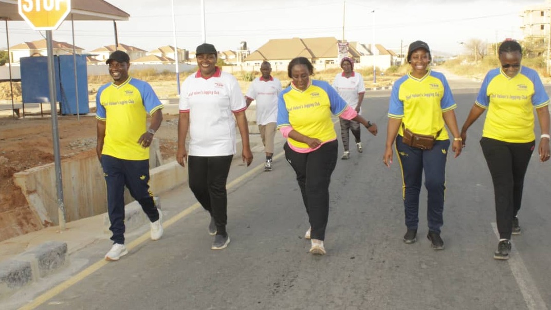 WATHAMINI WAMUAGA MTHAMINI MKUU KWA JOGGING YA KILOMITA 5