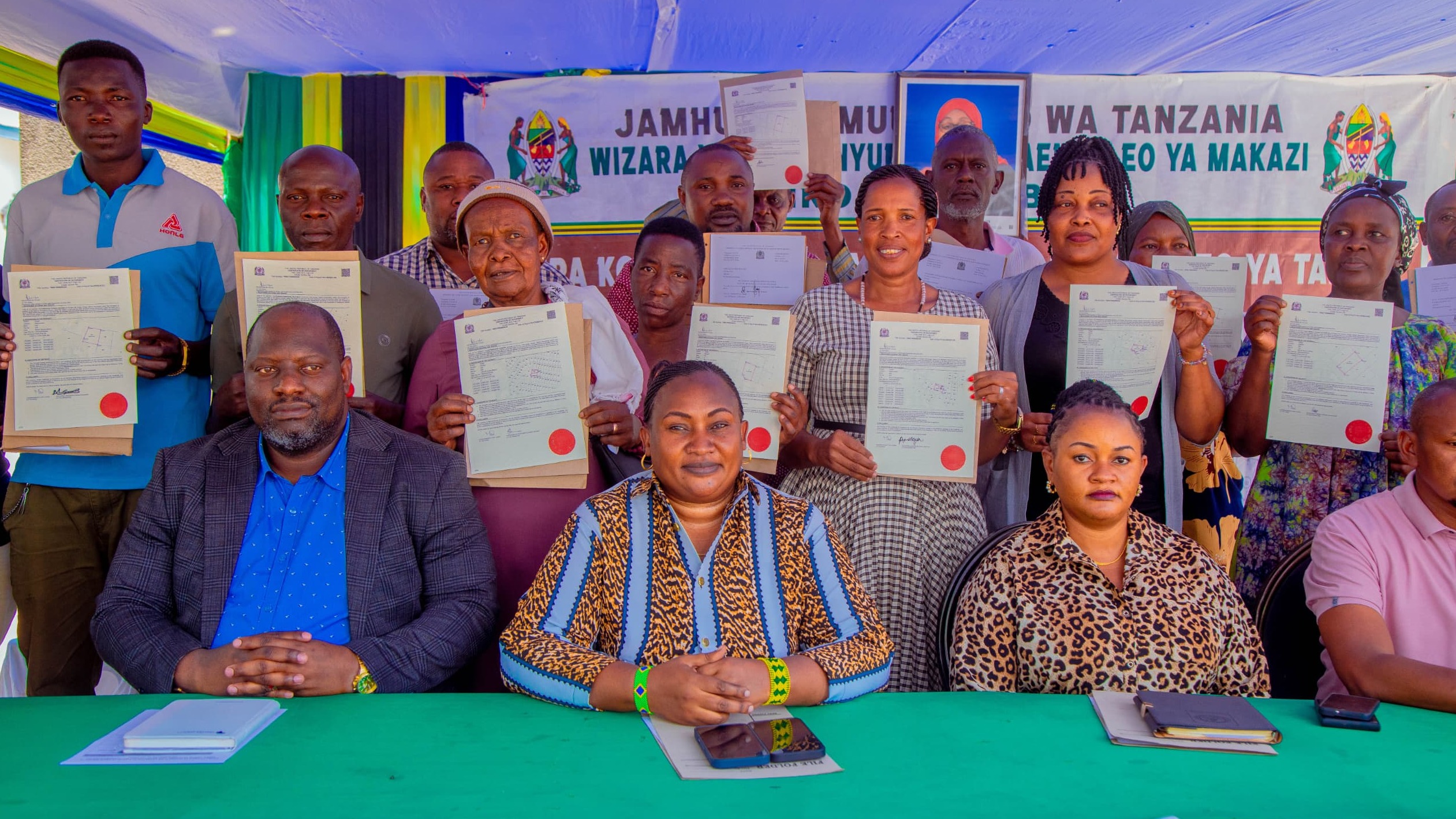 DC NZEGA AHIMIZA MATUMIZI YA MFUMO WA e- ARDHI